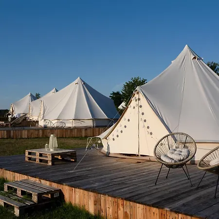 豪华帐篷 Glamping Pospolu Mokrovraty