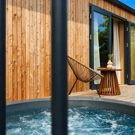 럭셔리텐트 Glamping Pospolu